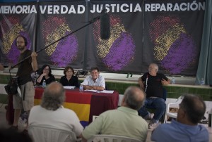 En la mesa, Sol Luque, Ana Messuti, Carlos Slepoy y Cecilio Gordillo. // Laura León
