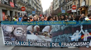 Manifestación Telemadrid, pancarta CeAQUA 12.01.2014